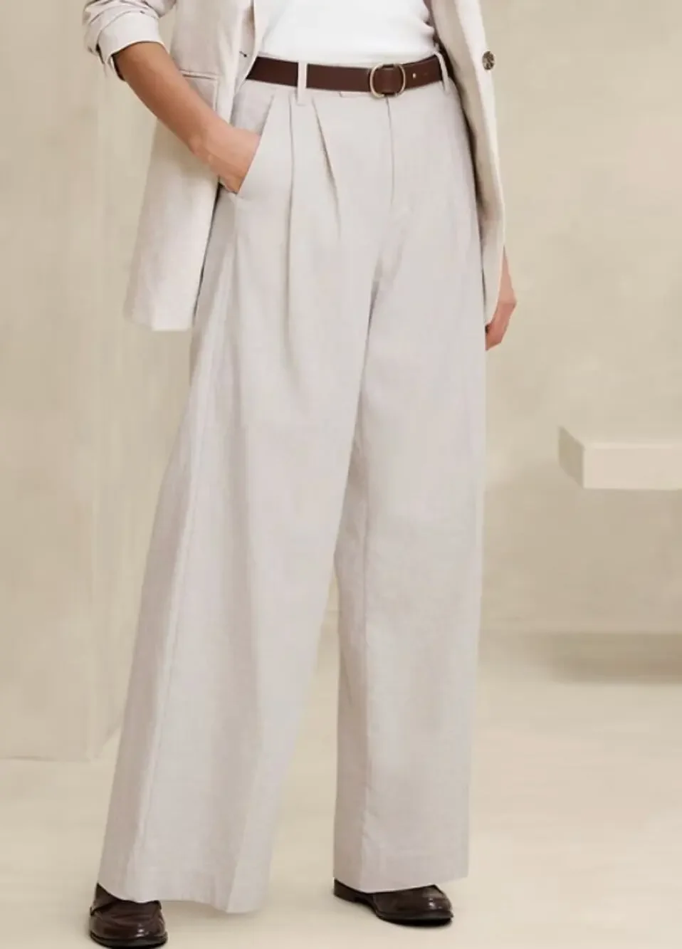 Banana Republic Wide Leg Linen Pants Flax Beige Pleated Trouser Workwear